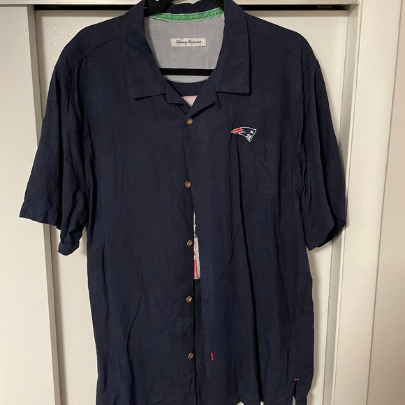 Tommy Bahama Other - Tommy Bahama New England Patriots Short-Sleeve Button-Up
